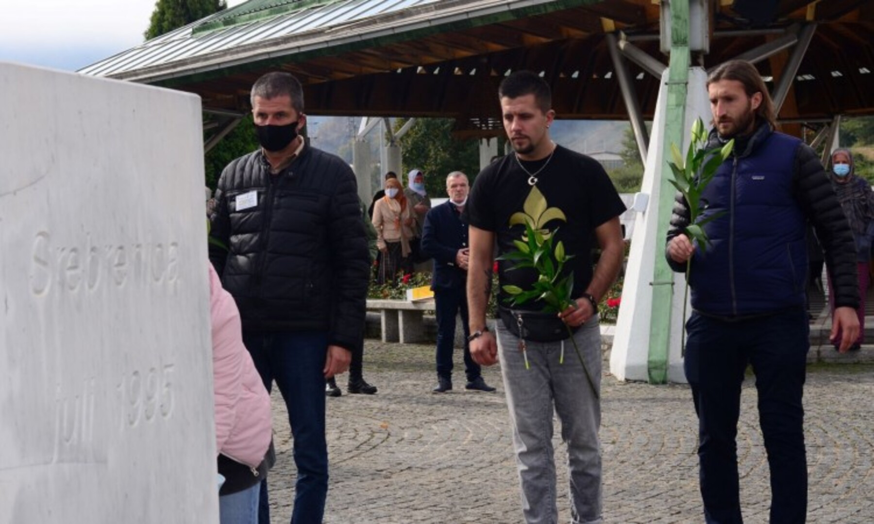 Mladi iz Hrvatske posjetili Memorijalni centar Potočari - slika 1